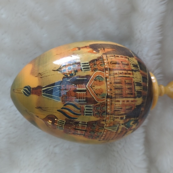 VINTAGE Rare Hand Painted Russian St. Petersburg Decorated Wooden Egg - Picture 3 of 10